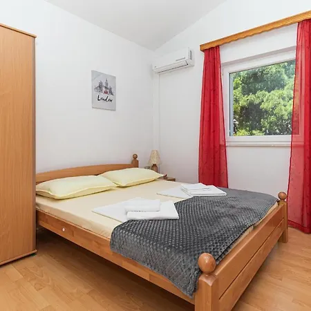 Amazing In Kastel Sucurac With Kitchen Apartment